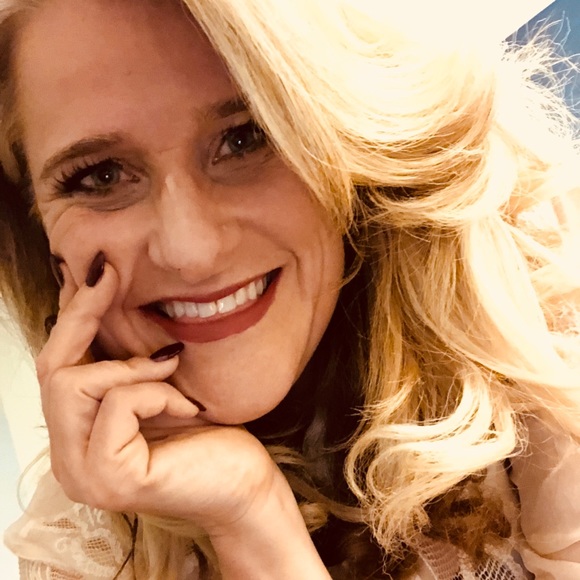 Meet your Posher, Kimberley - Picture 2 of 2